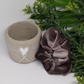 SMALL Scrunchy : Velvet Charcoal