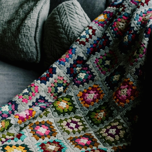 Blanket: Traditional Granny Square