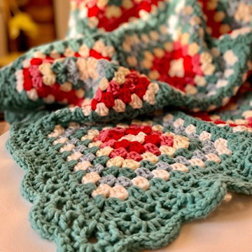 Blanket: Cuba Granny Square
